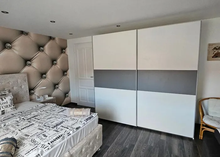 Luxus * Szombathely